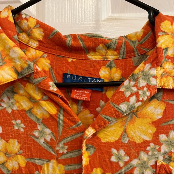 VINTAGE Hawaiian Shirt - Picture 2 of 4